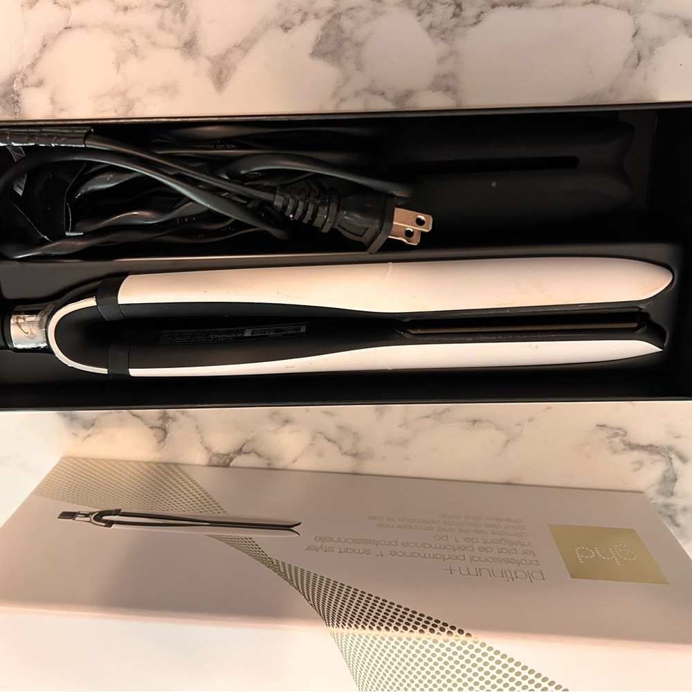 GHD platinum+ 1” hair straightener